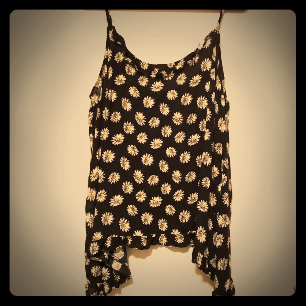 Tank top with daisy flowers